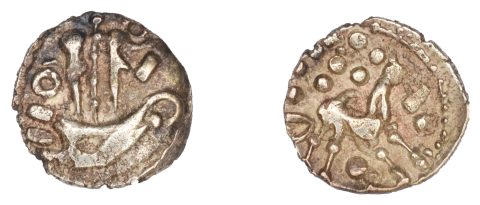 PAS 998446, both faces (photograph)